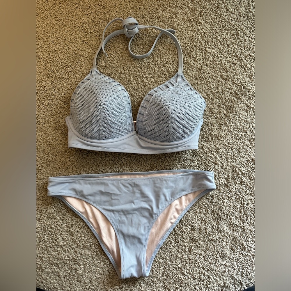 Shade & Shore Bikini Swimsuit Light Blue, size Medium Bottom, size 34DD top